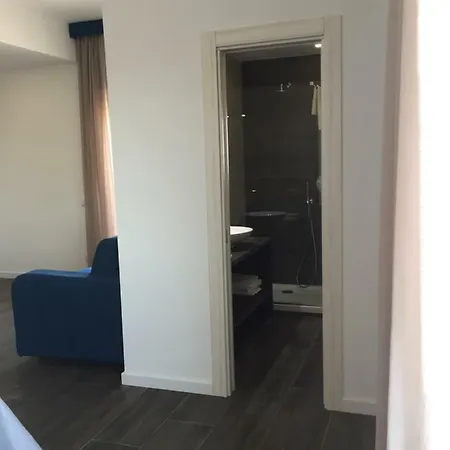 Residenza Garibaldi Διαμέρισμα Νάπολη